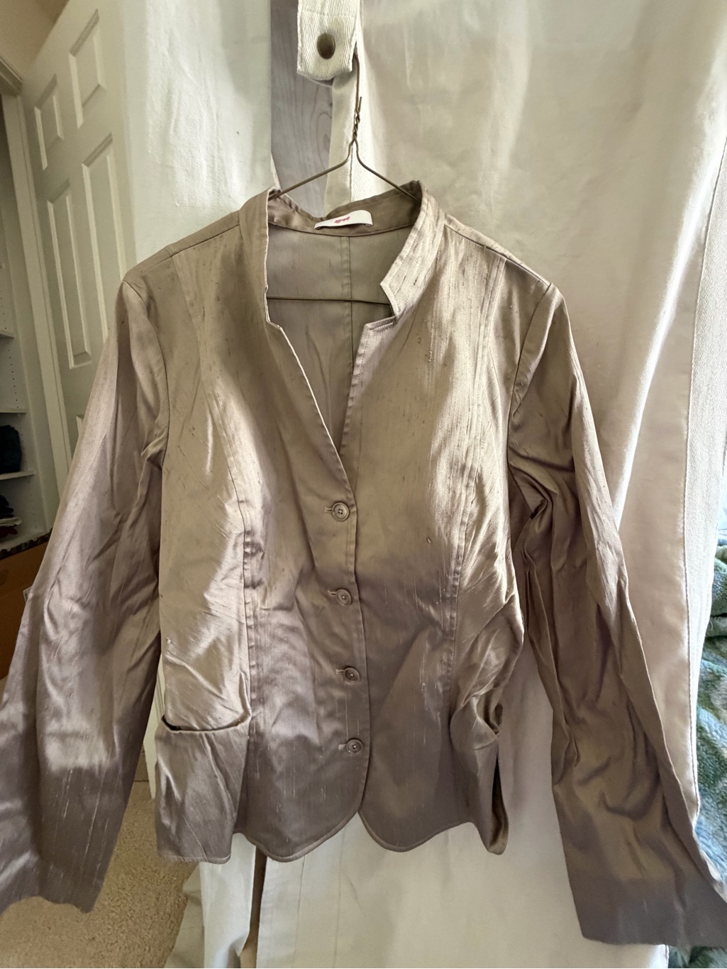 Leggiadro Taupe Satin Button-Front Blazer